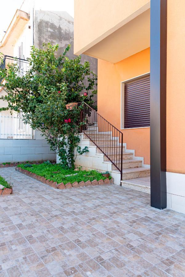 Апартаменти Casa Angela Санта-Кроче-Камерина Екстер'єр фото